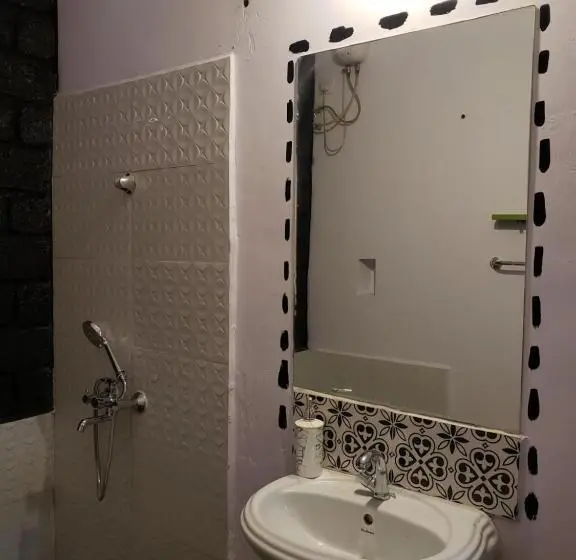 Standard-huone Jaettu Kylpyhuone, Adi Shakti Guesthouse And Shala
