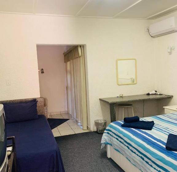 Номер Стандарт Трехместный, Busa House