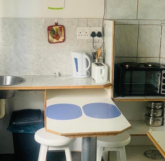 스탠다드 룸, Busa House