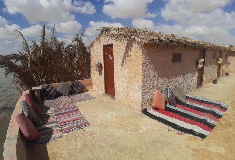 اتاق استاندارد با چشم‌انداز دریاچه, M Biama Island