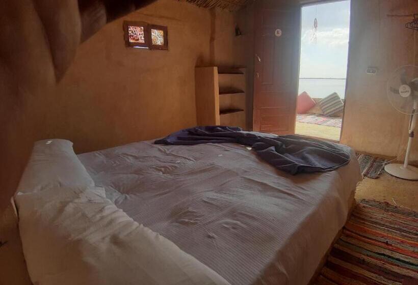 اتاق استاندارد با چشم‌انداز دریاچه, M Biama Island