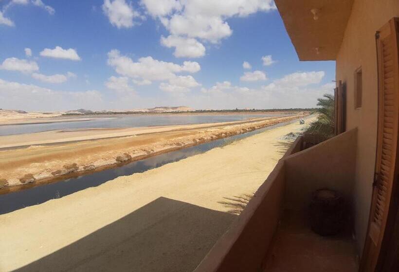 Suite with lake view, M Biama Island