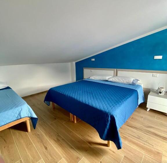 Standard Triple Room with Terrace, B&b Niu Susu