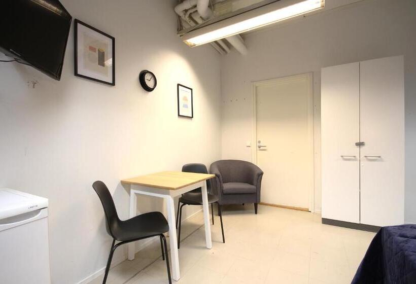 غرفة قياسية فردية حمام مشترك, Forenom Hostel Vantaa Kehä Iii