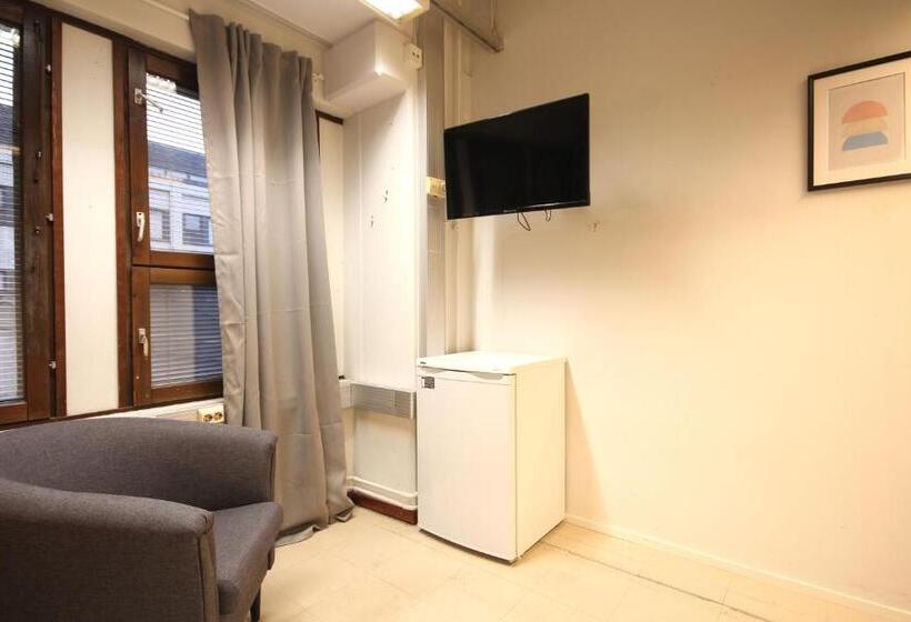 带共用浴室的标准房间, Forenom Hostel Vantaa Kehä Iii