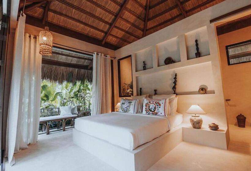 اتاق لوکس با بالکن, Alon Villas