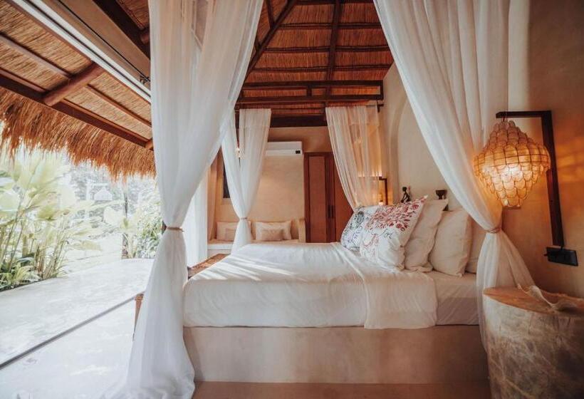اتاق لوکس با بالکن, Alon Villas