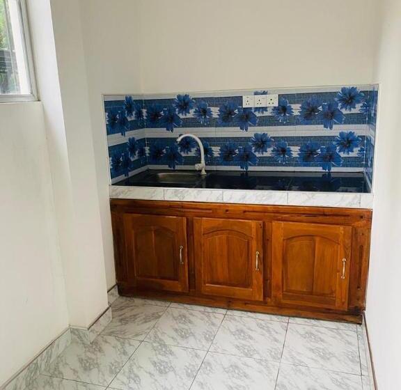 트리플 클래식 룸, Black Panther Yala