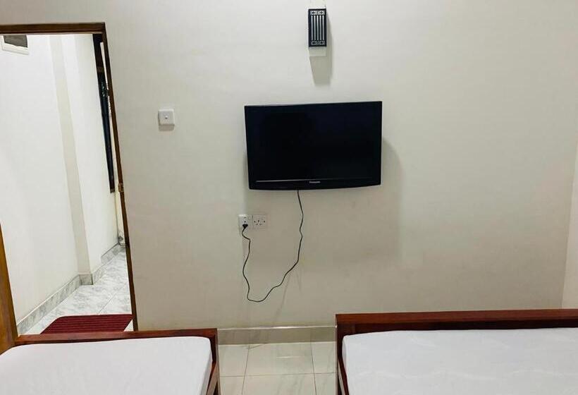 트리플 클래식 룸, Black Panther Yala