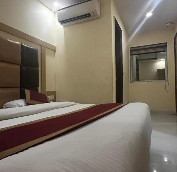 スタンダードルーム, Bramhaputra Near New Delhi Railway Station