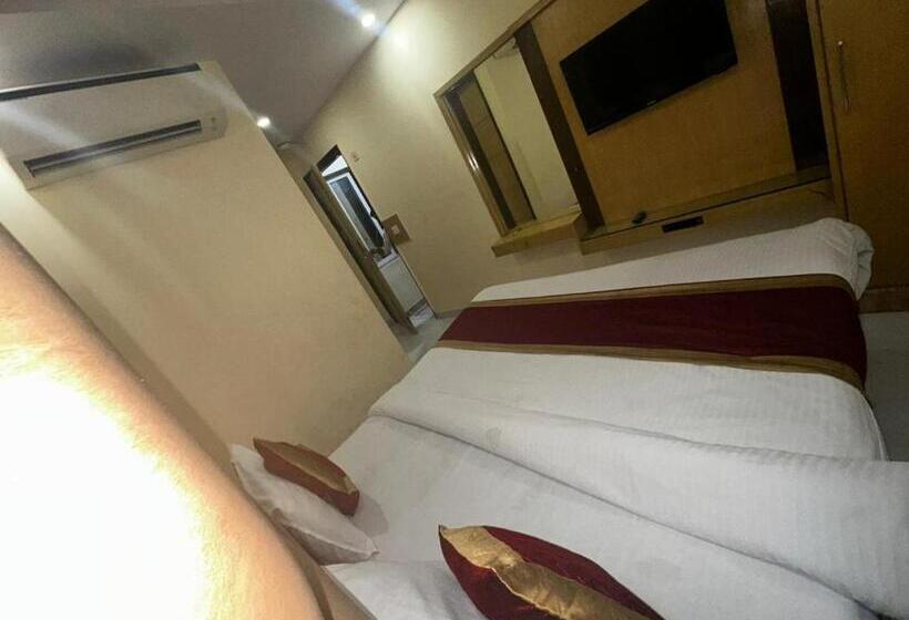 スタンダードルーム, Bramhaputra Near New Delhi Railway Station