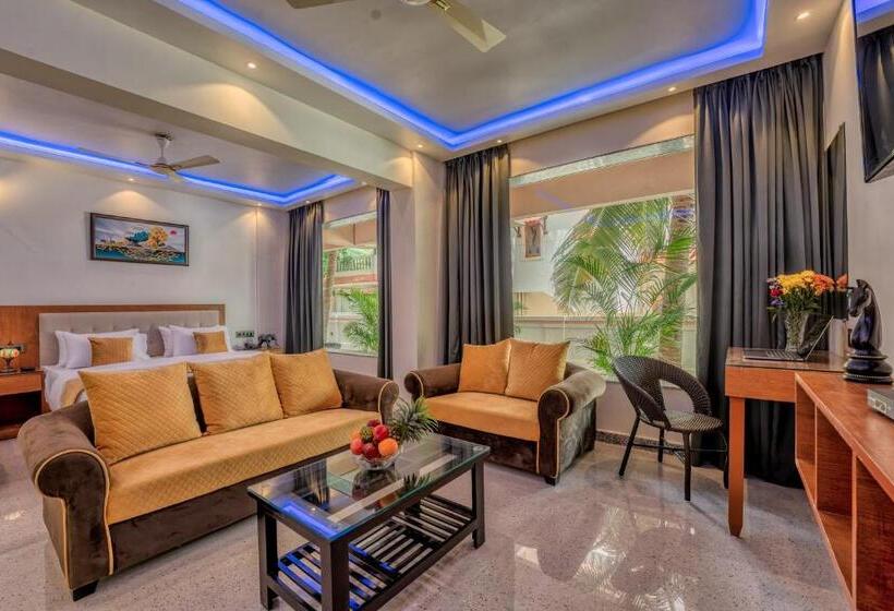 חדר משפחתי, Maurya Residency