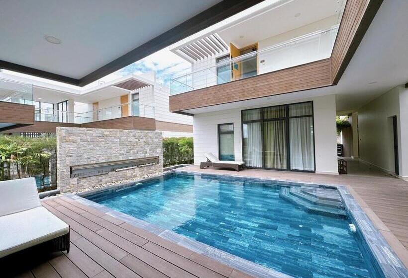 اتاق لوکس با چشمانداز باغ, Phoenix Pool Villa Cam Ranh