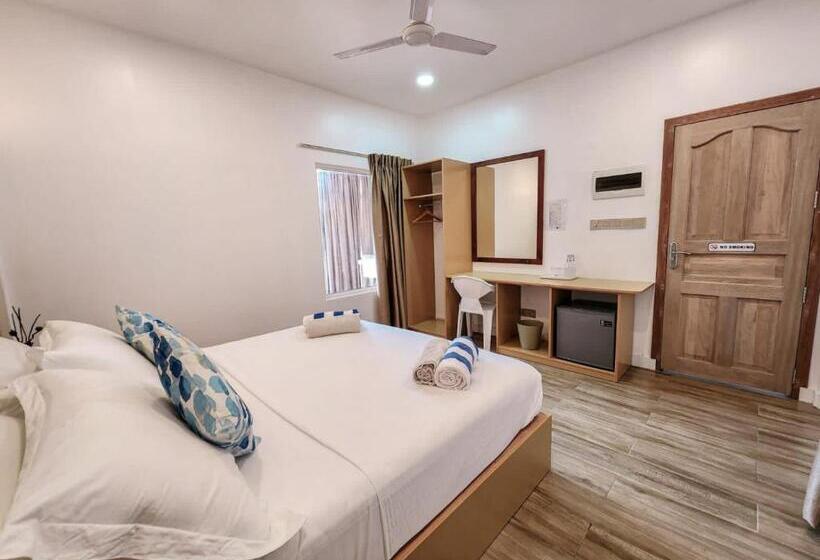 Deluxe Rum, Raalhu Fonu Maldives