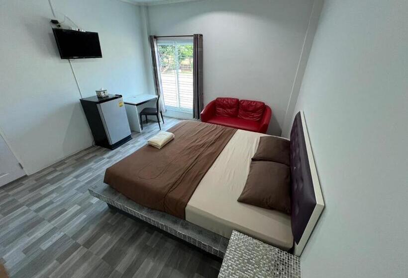 스탠다드 룸 킹사이즈 침대, Nuttida Resort ณัฐธิดา รีสอร์ท