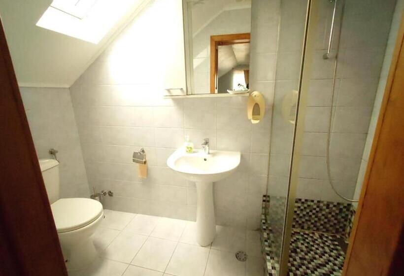 スタンダードトリプルルーム, Pensiunea San