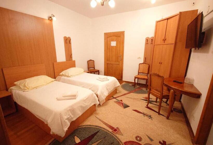 スタンダード4人部屋, Pensiunea San