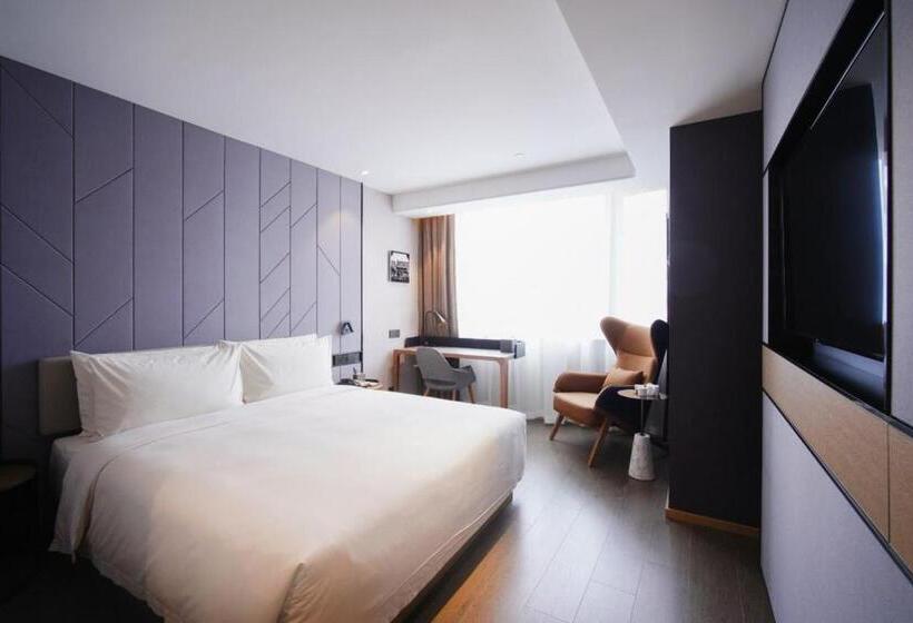 Номер Стандарт, Atour Hotel Gangding Metro Station Taikoo Hui Tianhe Guangzhou Free Shuttle Bus Service Between