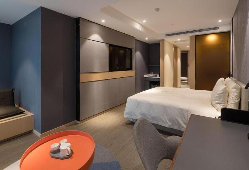 Семейный Номер, Atour Hotel Gangding Metro Station Taikoo Hui Tianhe Guangzhou Free Shuttle Bus Service Between