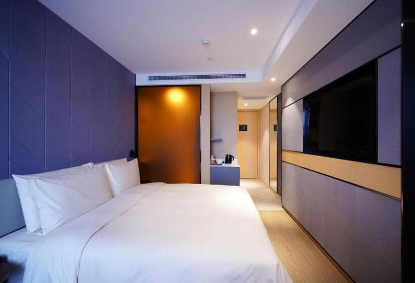 Семейный Номер, Atour Hotel Gangding Metro Station Taikoo Hui Tianhe Guangzhou Free Shuttle Bus Service Between