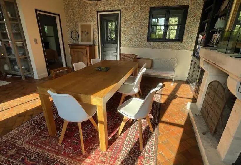 Standard-huone Puutarhanäkymä, Suite Près De Chambord