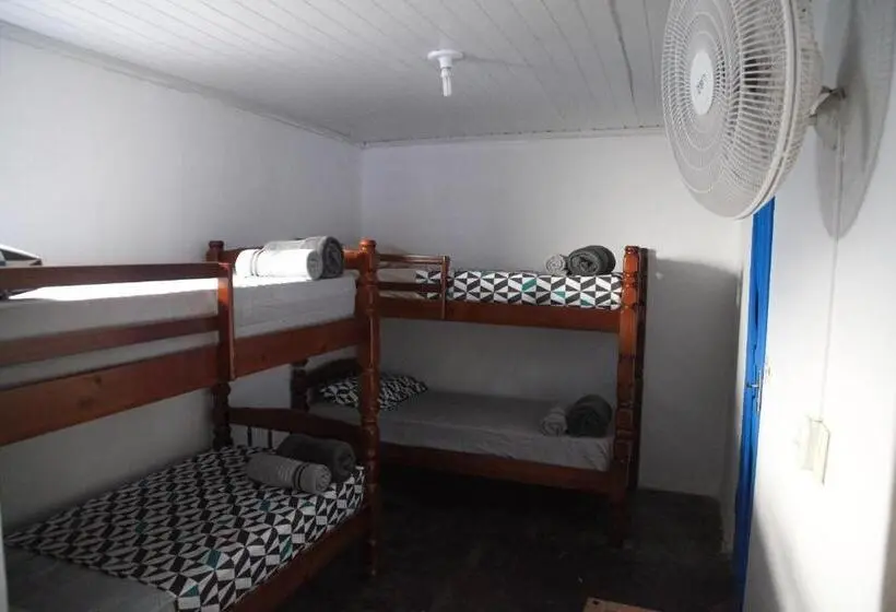 Standard Neljän Hengen Huone Jaettu Kylpyhuone, Calango Hostel