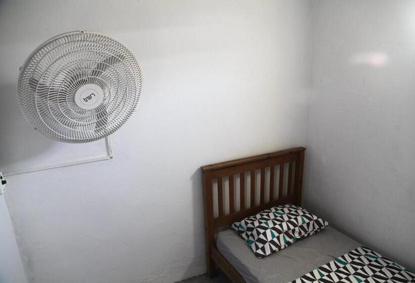 חדר סטנדרט יחיד, Calango Hostel