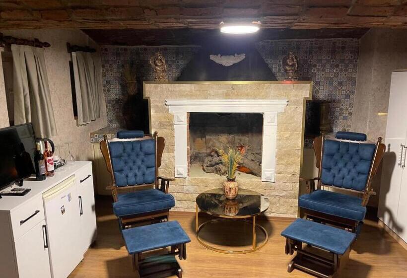 带大床的标准间, Es Moda