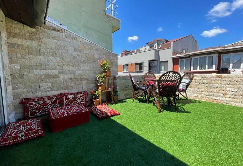 Suíte com Terraço, Es Moda