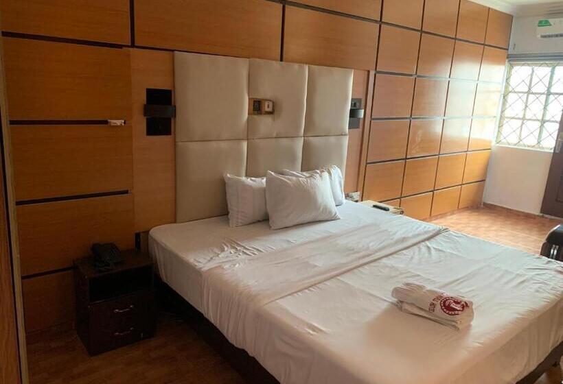 اتاق لوکس, Canada World Event Centre, Fitness And