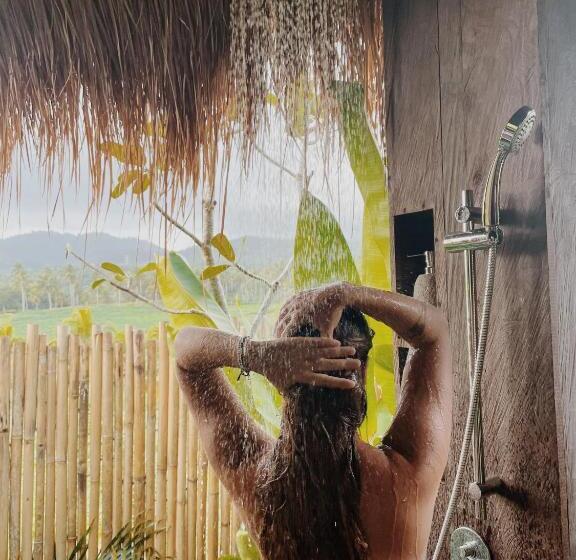 スタンダードルーム, Desa Cabins