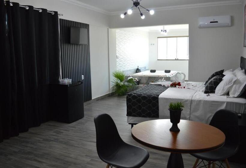 جناح ديلوكس, Di Genova