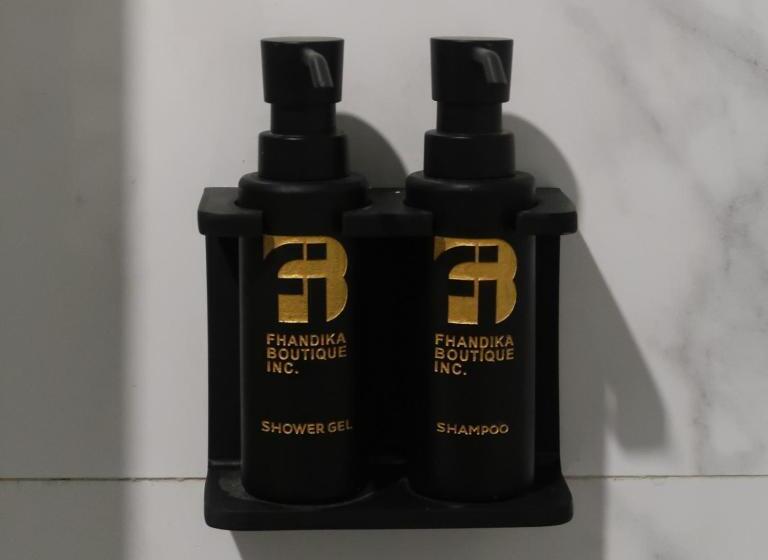 Номер Deluxe Кровать Кинг, Fhandika Boutique Inc