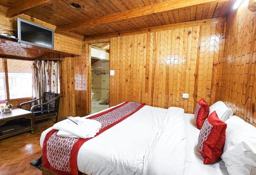 غرفة قياسية, Jubilant Express