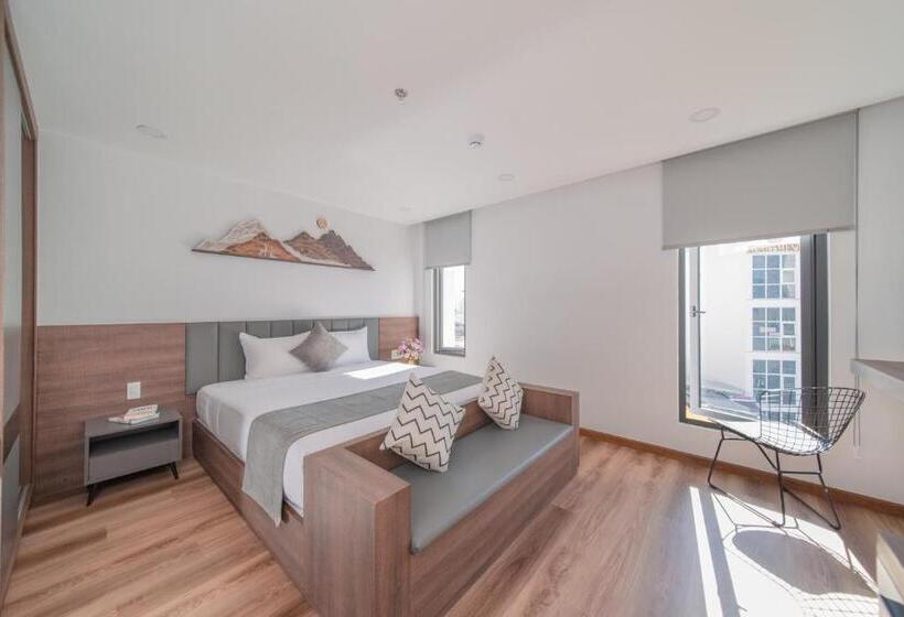 اتاق لوکس, Khang S House