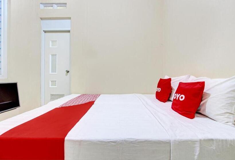 חדר אקונומי, Oyo 93208 Guest House Cemara 2