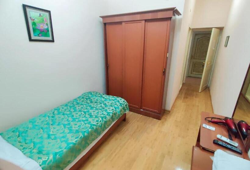 Habitación Estàndard Individual, Zavq