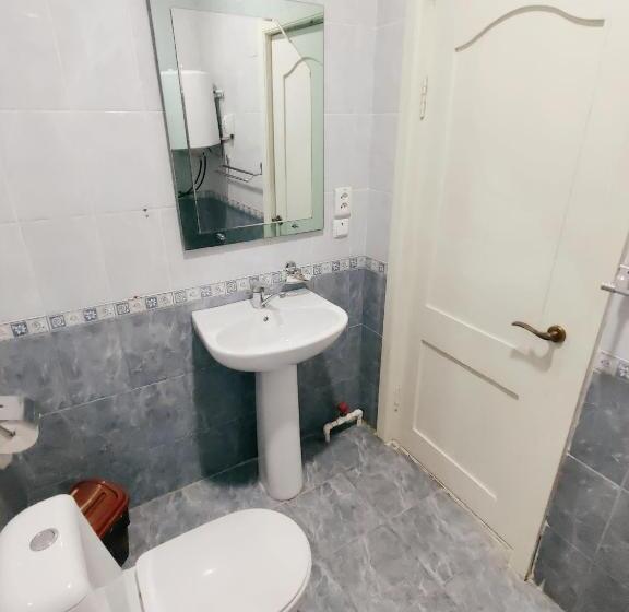 Habitación Estàndard Individual, Zavq