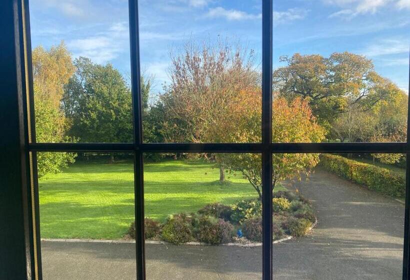 غرفة قياسية مطلّة علي الحديقة, Oak House Laois B&b
