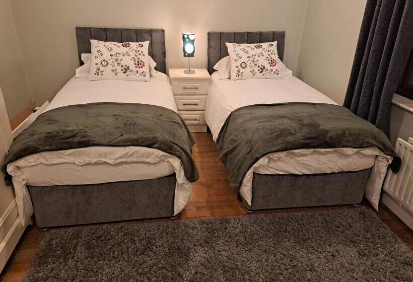 غرفة قياسية مطلّة علي الحديقة, Oak House Laois B&b