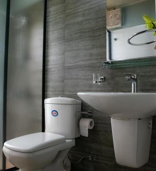 Трехместный Номер Стандарт с Балконом, Amanzi Residence