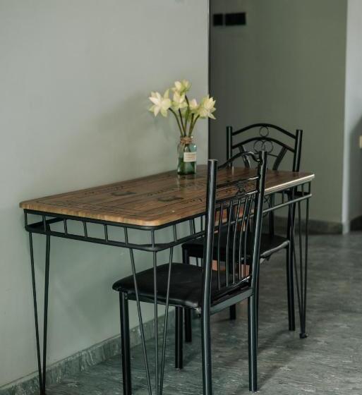 バルコニー付きスタンダードトリプルルーム, Amanzi Residence