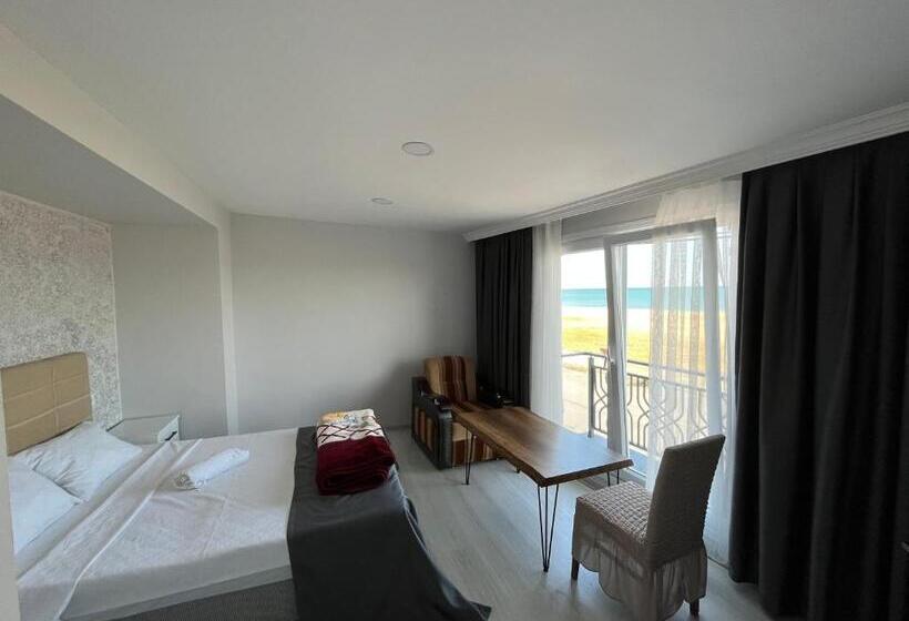 带1个卧室的带海景的公寓, Airport Confort Guest House