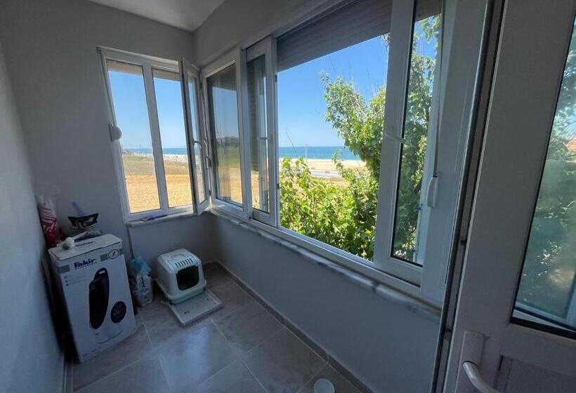 דירת חדר נוף לים, Airport Confort Guest House