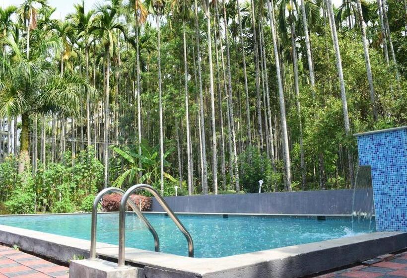 Номер Deluxe, Coorg Anekadu Resort