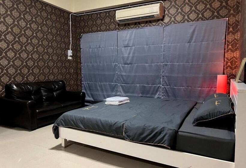 スタンダードシングルルーム, Future Hostel Pattaya
