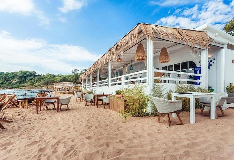 غرفة قياسية مزوَّدة بتراس, хотел андре