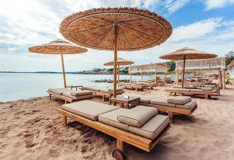 غرفة قياسية ثلاثية ذات اطلالة, хотел андре