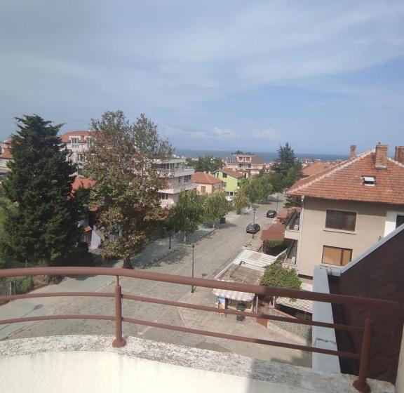 غرفة قياسية مزوَّدة بتراس, хотел андре