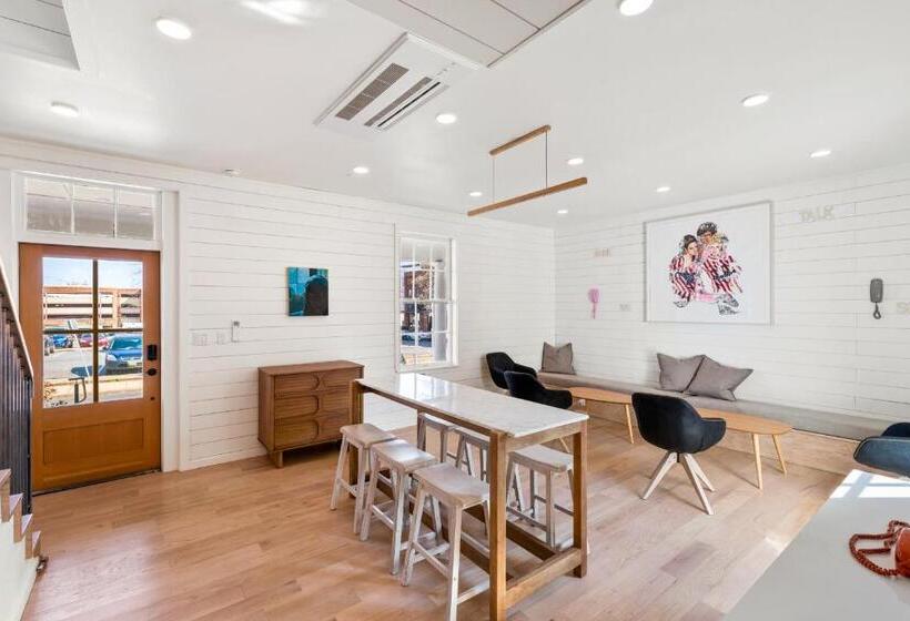 １階の１ベッドルームアパートメント, Boutique Room Steps From Downtown Mall Rose Jean Room 2